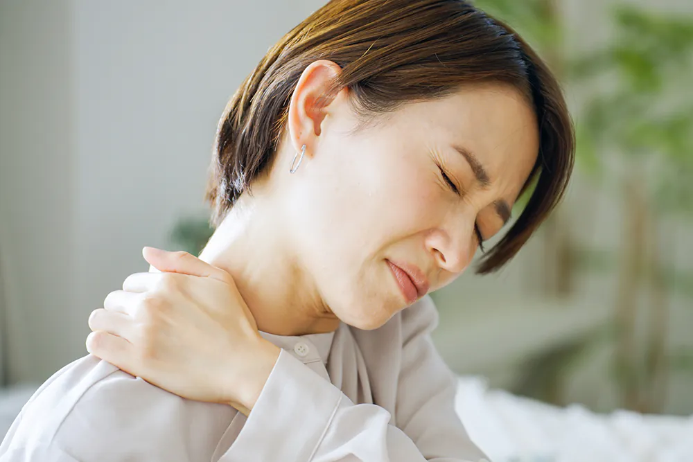 筋トレで肩こりは改善できる？